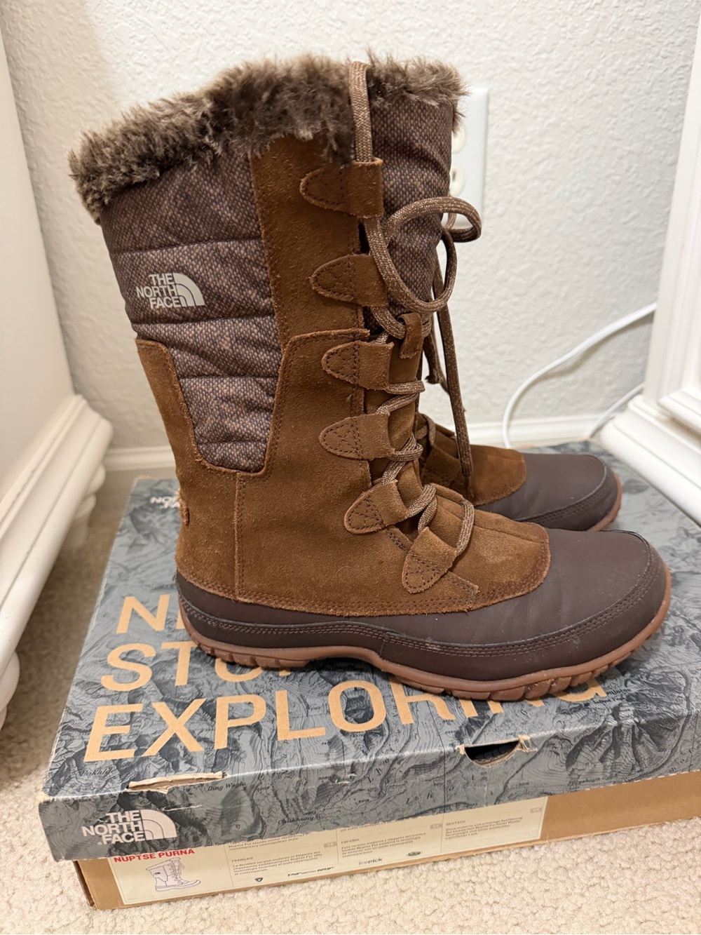 The North Face Women's Brown Lace-Up Insulated Winter Boots